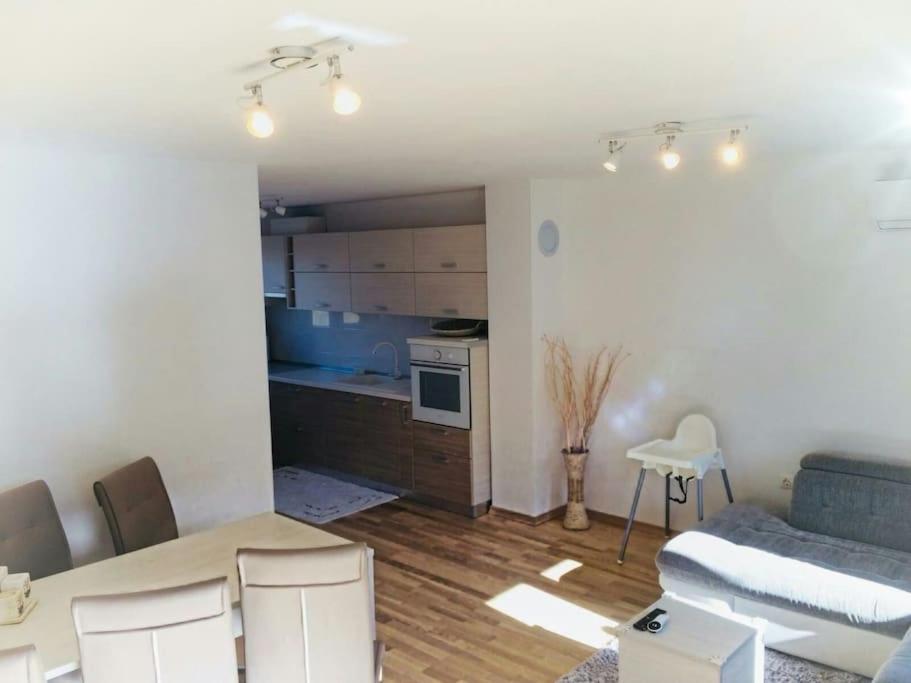 Appartement Liam à Pula Extérieur photo
